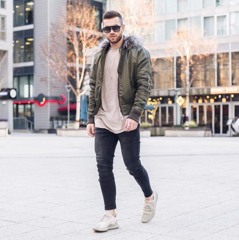 35 Stylish Ways to Wear a Bomber Jacket (with Images)