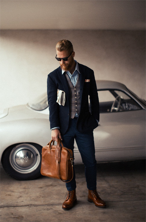 Preppy Style - Wool dark blue suit, vest, blue shirt, brown leather boots 1