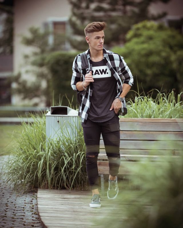 Black print tee, checked shirt, ripped jeans, sneaker 1