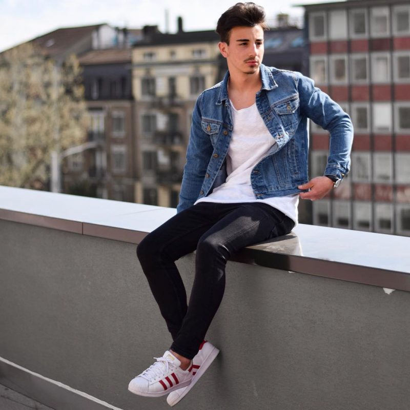 White singlet, denim jacket, black jeans, sneaker 1