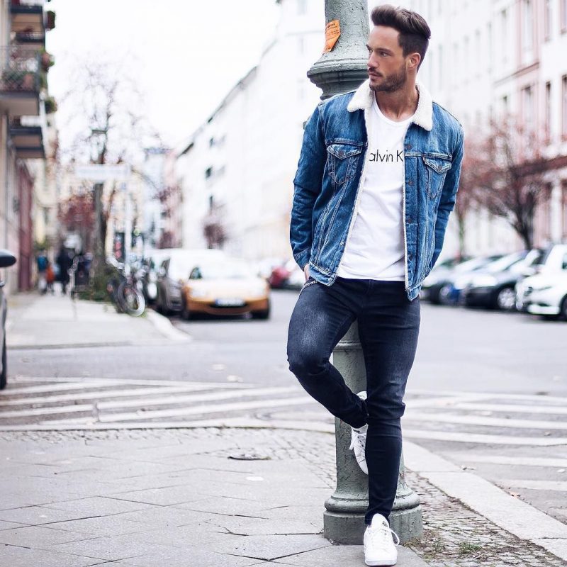 Denim sherpa coat, white t-shirt, dark blue jeans, white sneaker 1