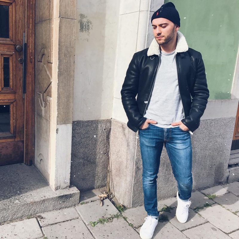 Shearling leather coat, gray t-shirt, jeans, white sneaker 1