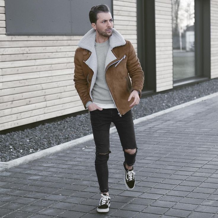 Brown suede shearling coat, gray t-shirt, black jeans, black sneaker 1