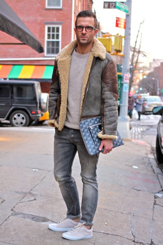 Sheepskin leather jacket, gray sweater, washed jeans, sneaker 1